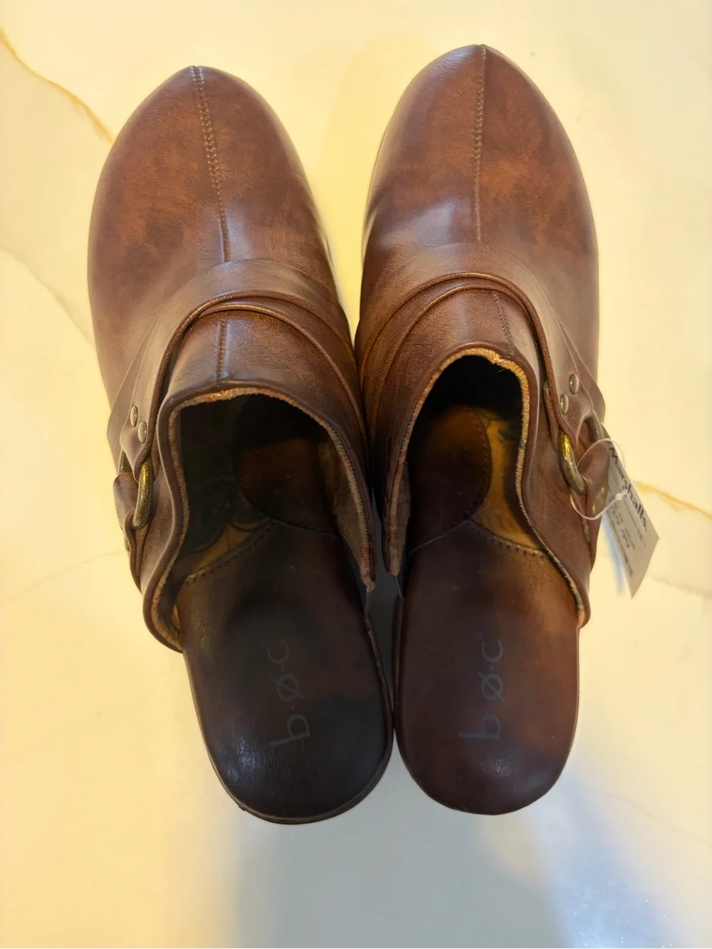 b.o.c. Born Concept Brown Leather Clogs Mules Women’s Size 9 Buckle Comfort